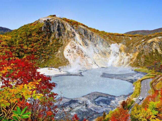 乘坐包车出租车可前往的北海道登别地狱谷