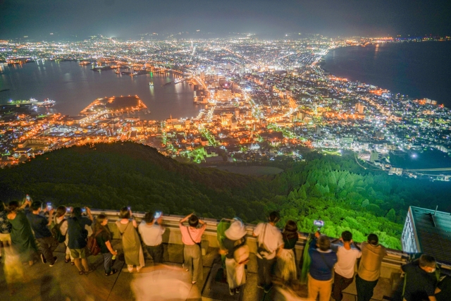 函館山展望台から眺める100万ドルの夜景