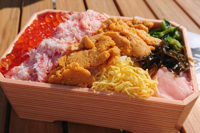 北海道　冬のグルメ　海鮮丼