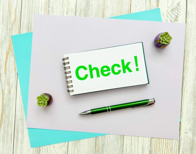 チェック