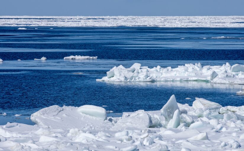 知床　流氷
