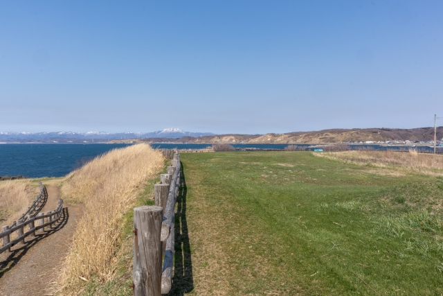 北海道　4月　草原