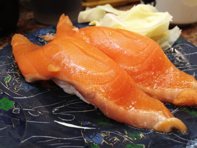 サーモン　回転寿司　海鮮