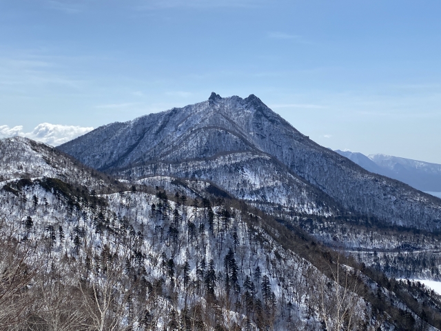 冬日的惠庭岳